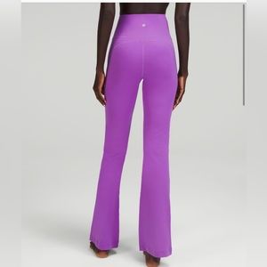 NWT Lululemon Groove Super-High-Rise Flared Pant - Sz 4